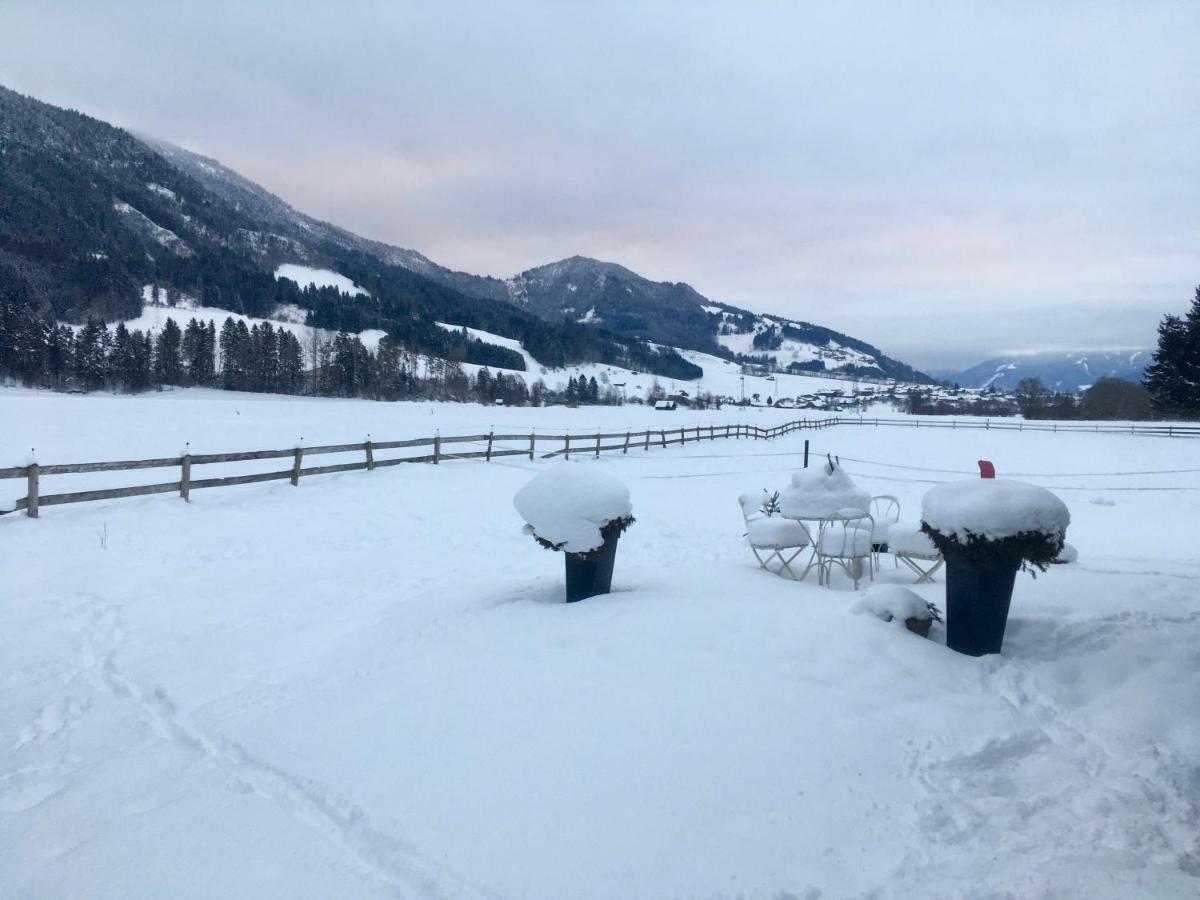 Traumhafte Wohnung Auf Pferde Ranch Aich  Bagian luar foto